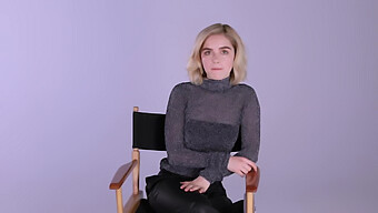 Kiernan Shipka Szólójátéka És Maszturbációs Kihívása